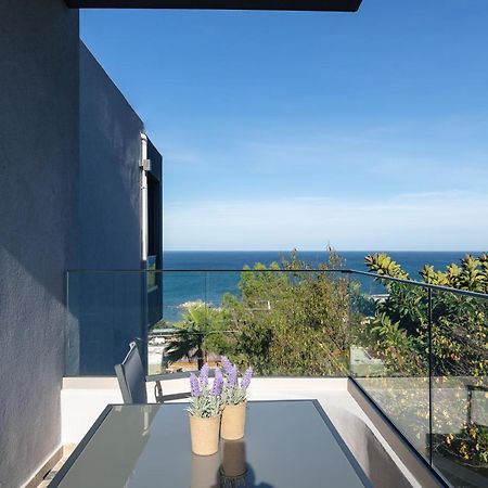 Pietra Di Mare Aparthotel Petres  Buitenkant foto