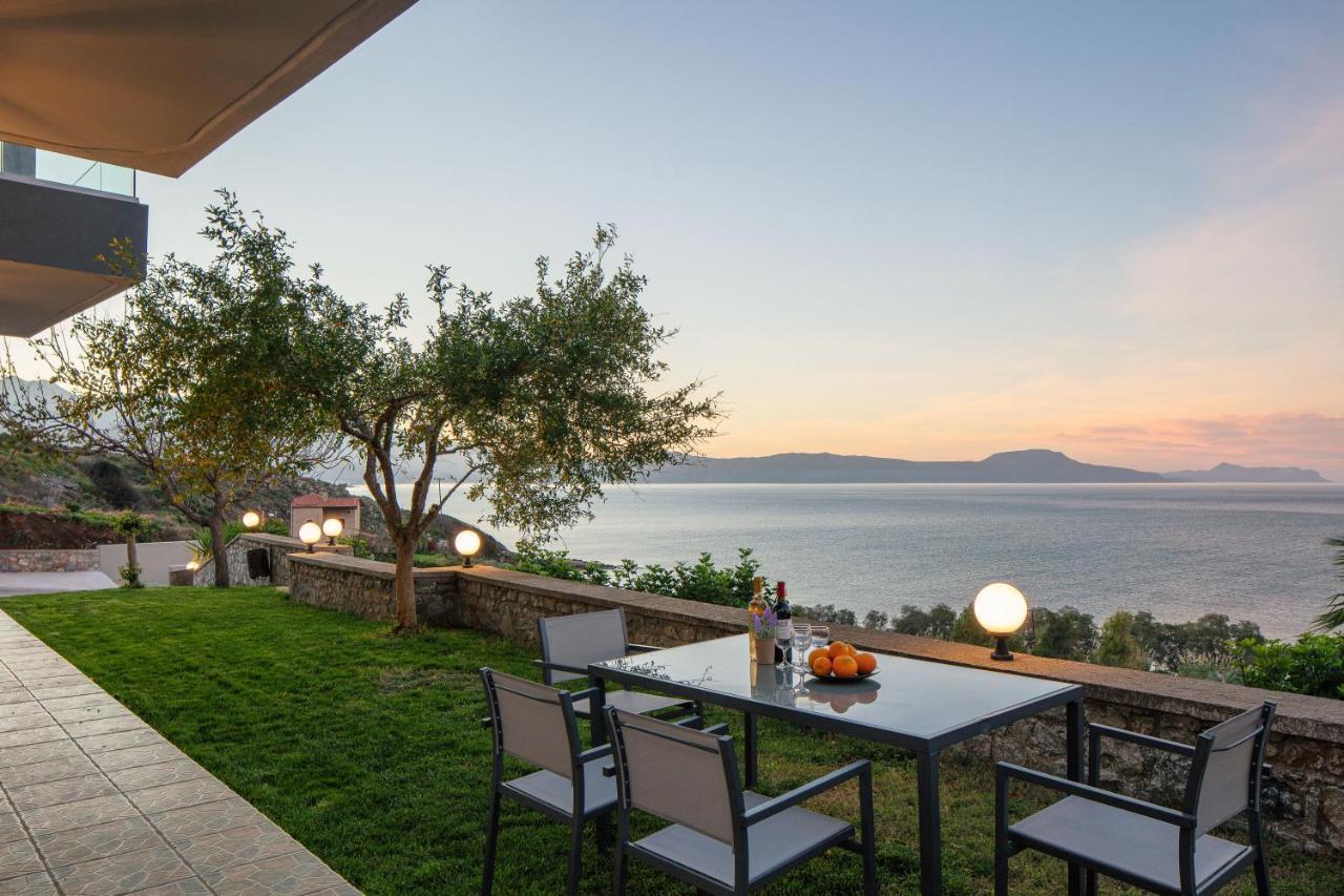 Pietra Di Mare Aparthotel Petres  Buitenkant foto