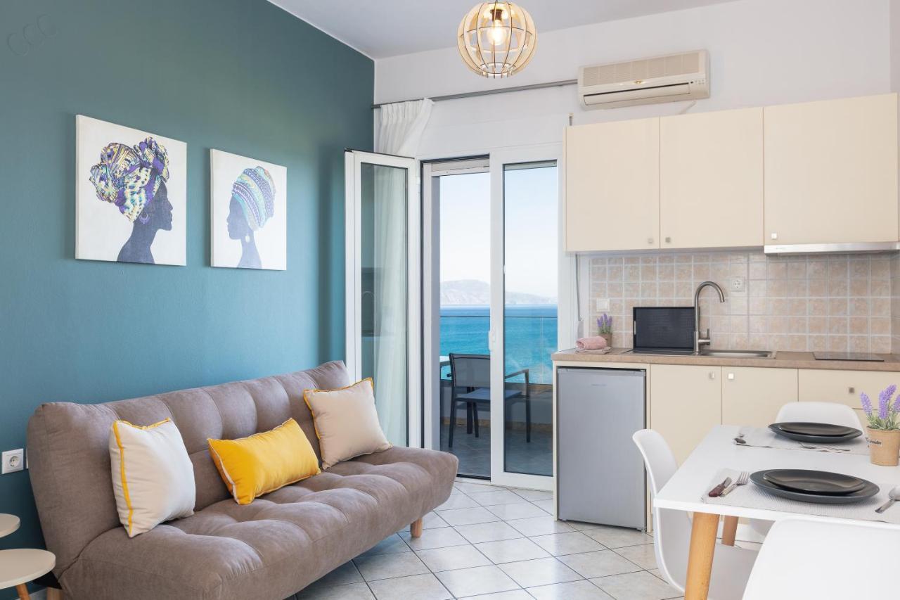 Pietra Di Mare Aparthotel Petres  Buitenkant foto